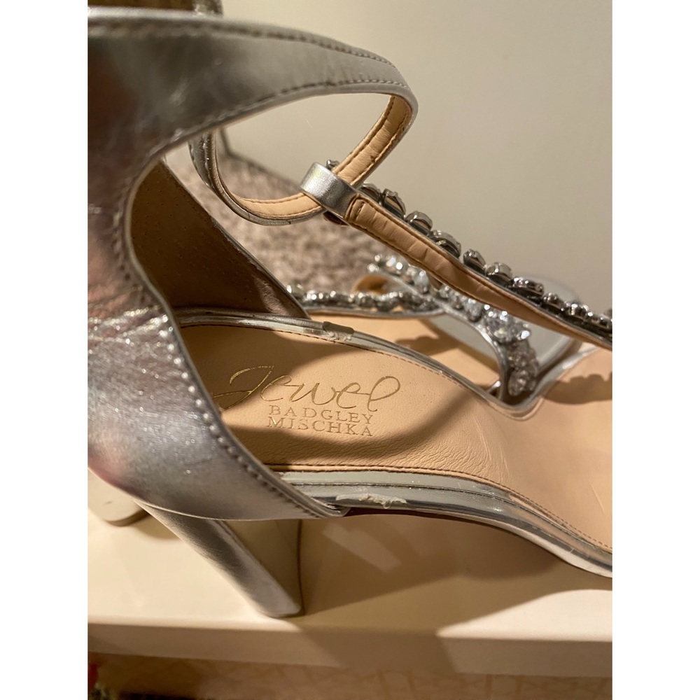 LIKE NEW Jewel Badgley Mischka T-Strap Silver Heel - Picture 3 of 4